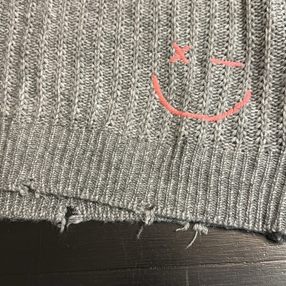 Vintage Havana happy face Gray V-Neck Sweater with Pink Details - Picture 3 of 6